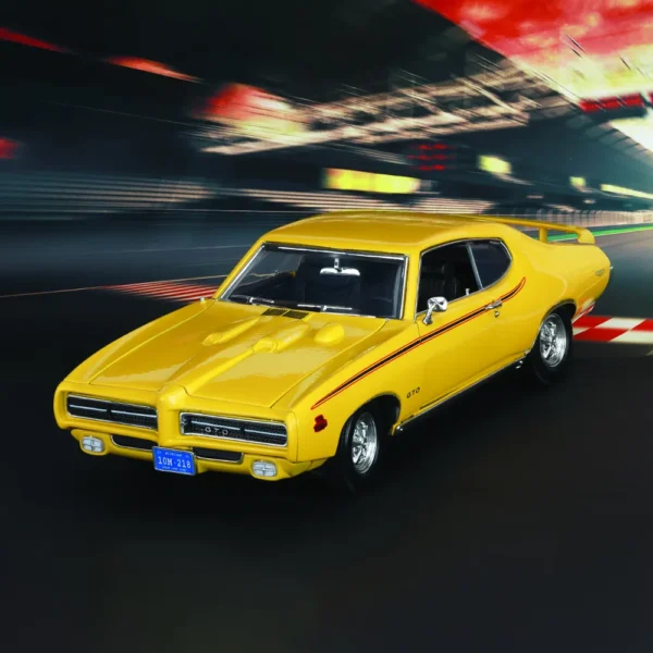 41735-1969-Pontiac-GTO-Judge-Yellow-1