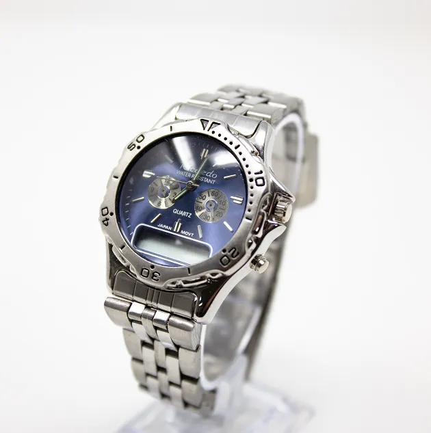 Men's Watches - ~~RICARDO Quartz Wrist Watch~~Japan Movement~~Stainless  Steel back~~ Keeps perfect time~~ was sold for R99.00 on 30 Mar at 22:31 by  INFINITE ANTIQUES in Johannesburg (ID:20310964)